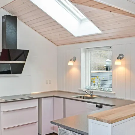 3 Bedroom Gorgeous In Holiday home