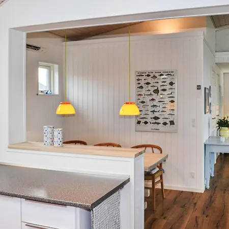 3 Bedroom Gorgeous In Holiday home